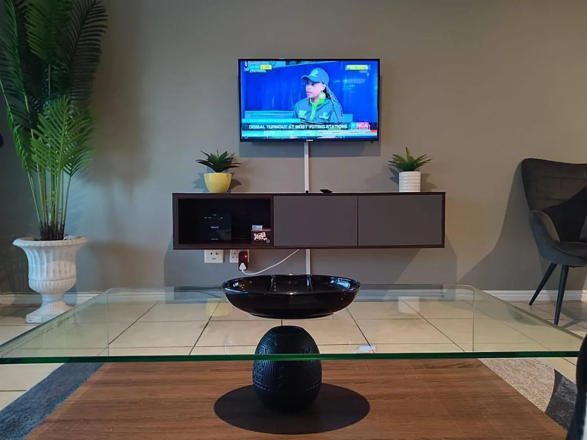 The Coziplace Cape Town Apartment