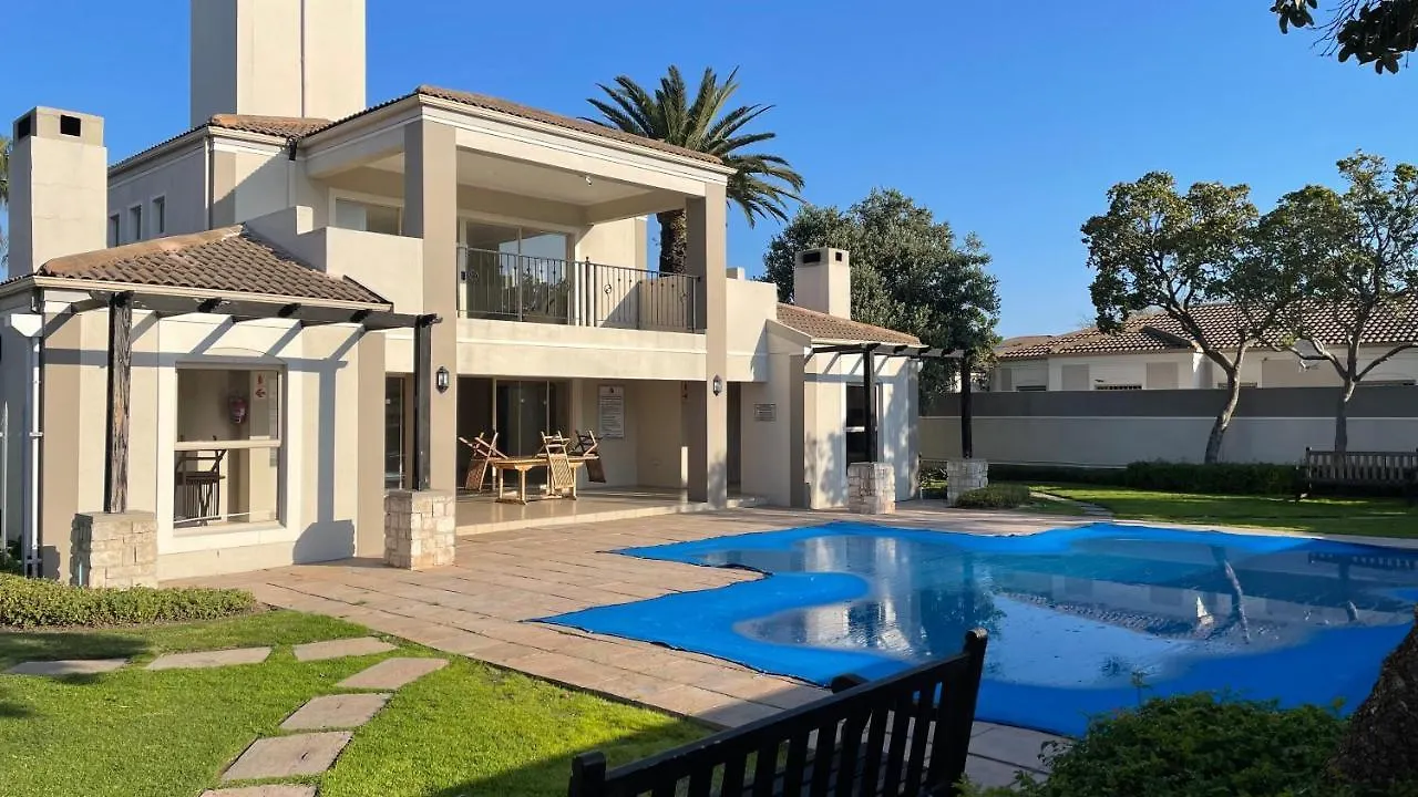 The Coziplace Cape Town 0*,